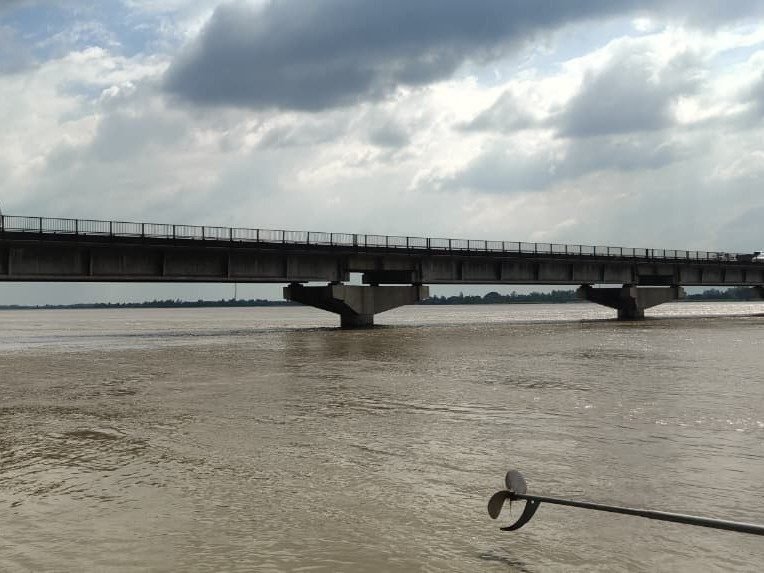 खतरे के निशान से ऊपर पहुंचीं सरयू-घाघरा, गोंडा के 10 गांवों का संपर्क टूटा; 25 घरों में घुसा पानी, फसलें भी प्रभावित